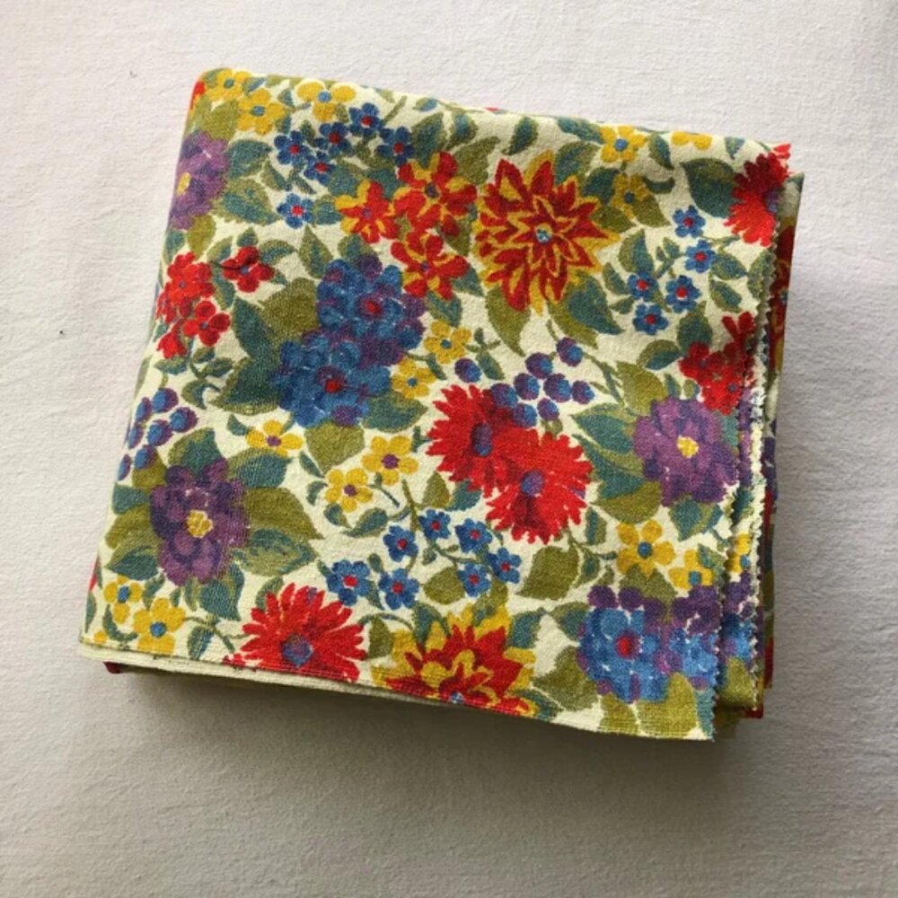 Flower Home Decor Fabric 42" W x 95" Long - Picture 2 of 4